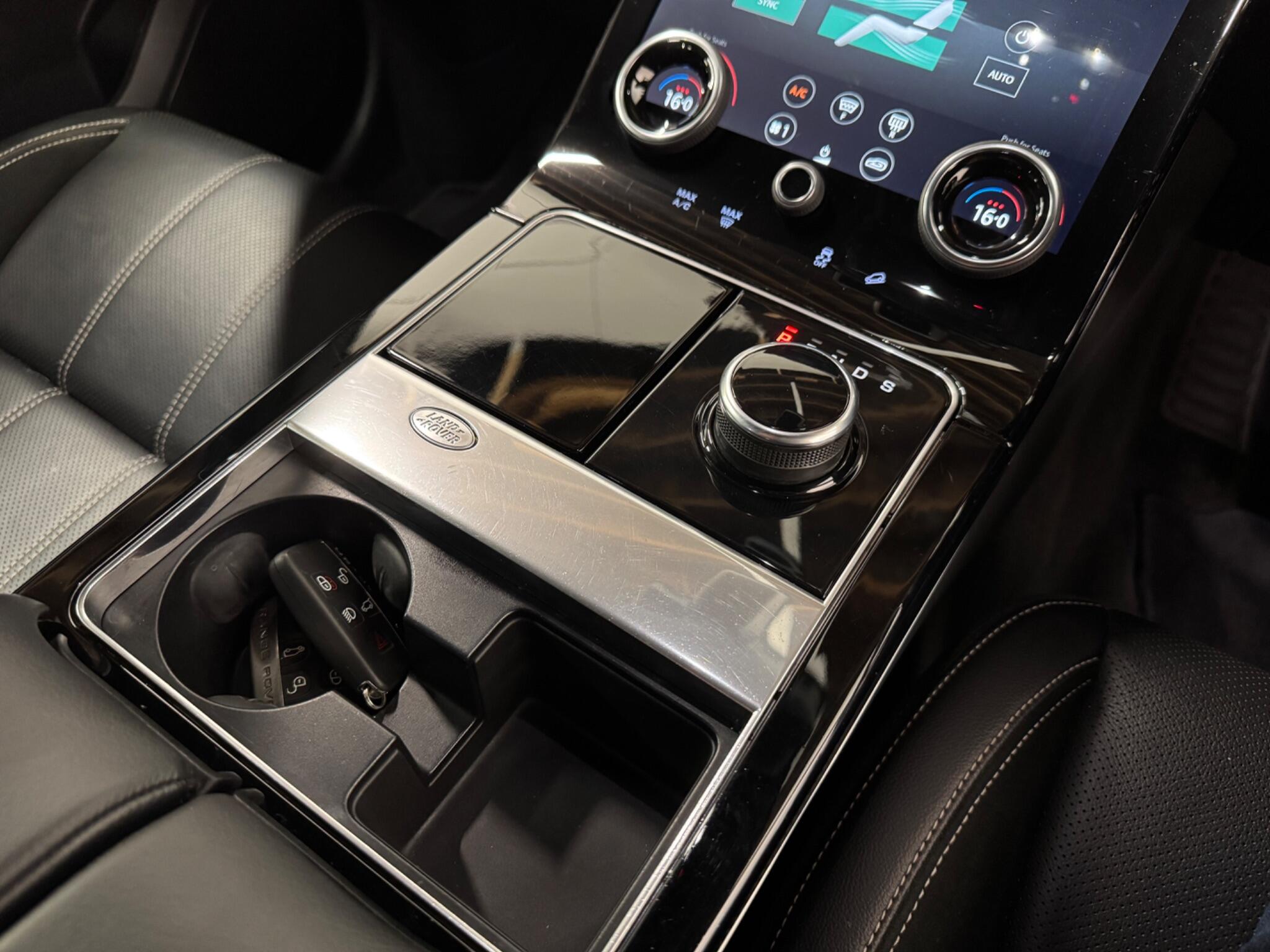 Land Rover Range Rover Velar view 7
