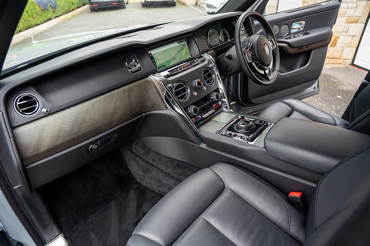 Rolls-Royce Cullinan view 63