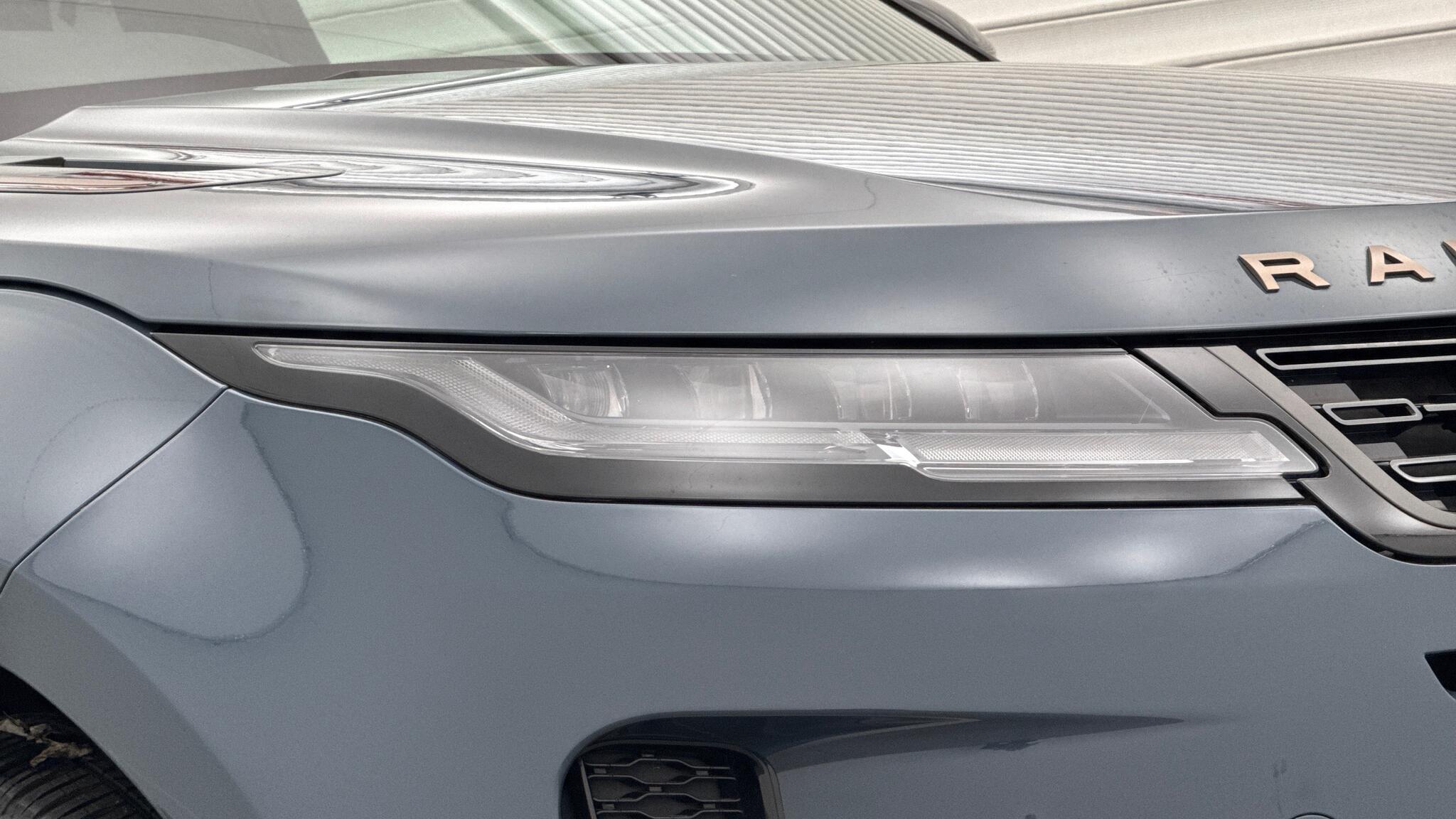Land Rover Range Rover Evoque view 17