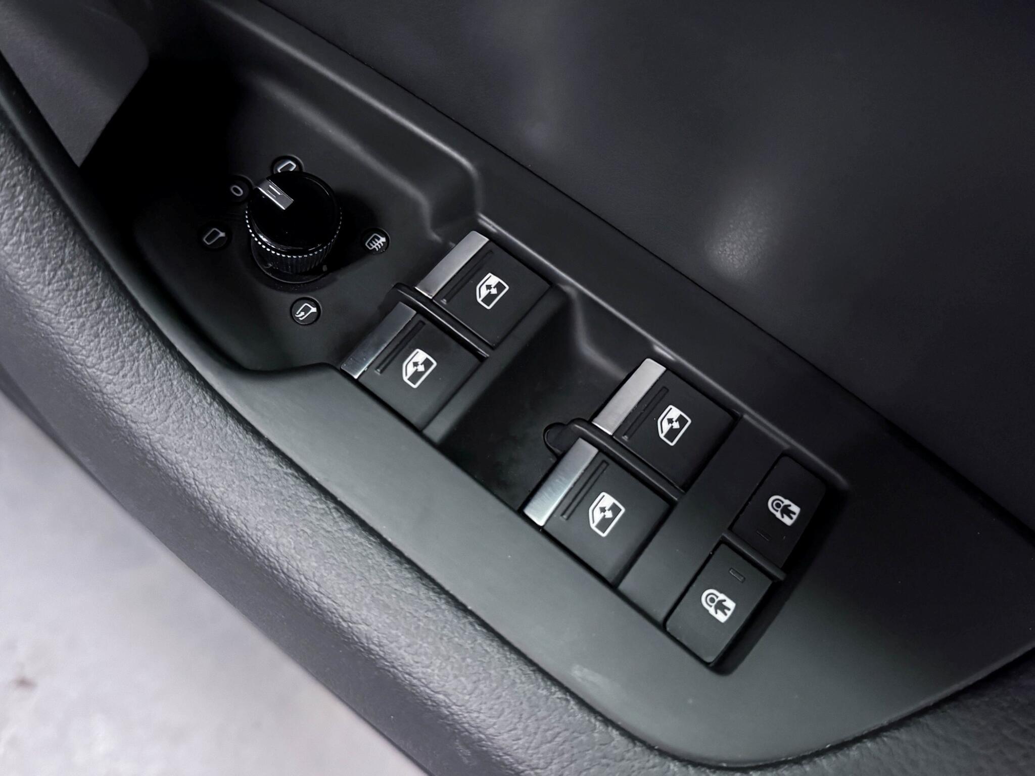 Audi A6 view 26