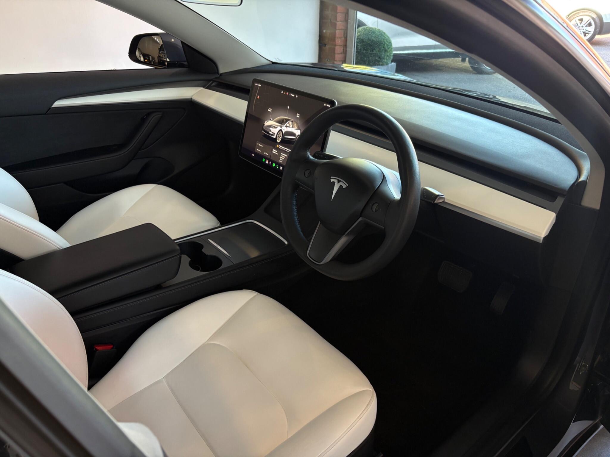 Tesla Model 3 view 8