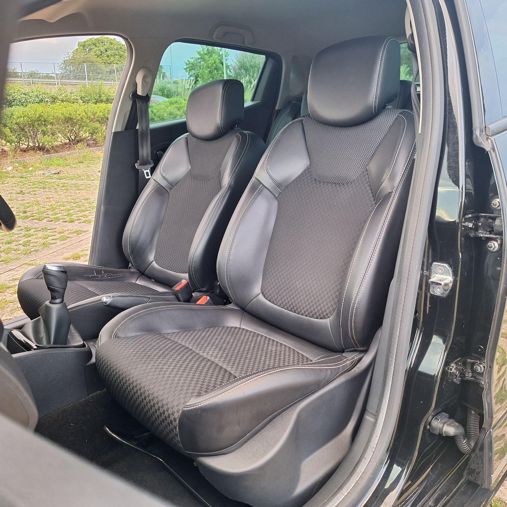 Renault Clio view 16