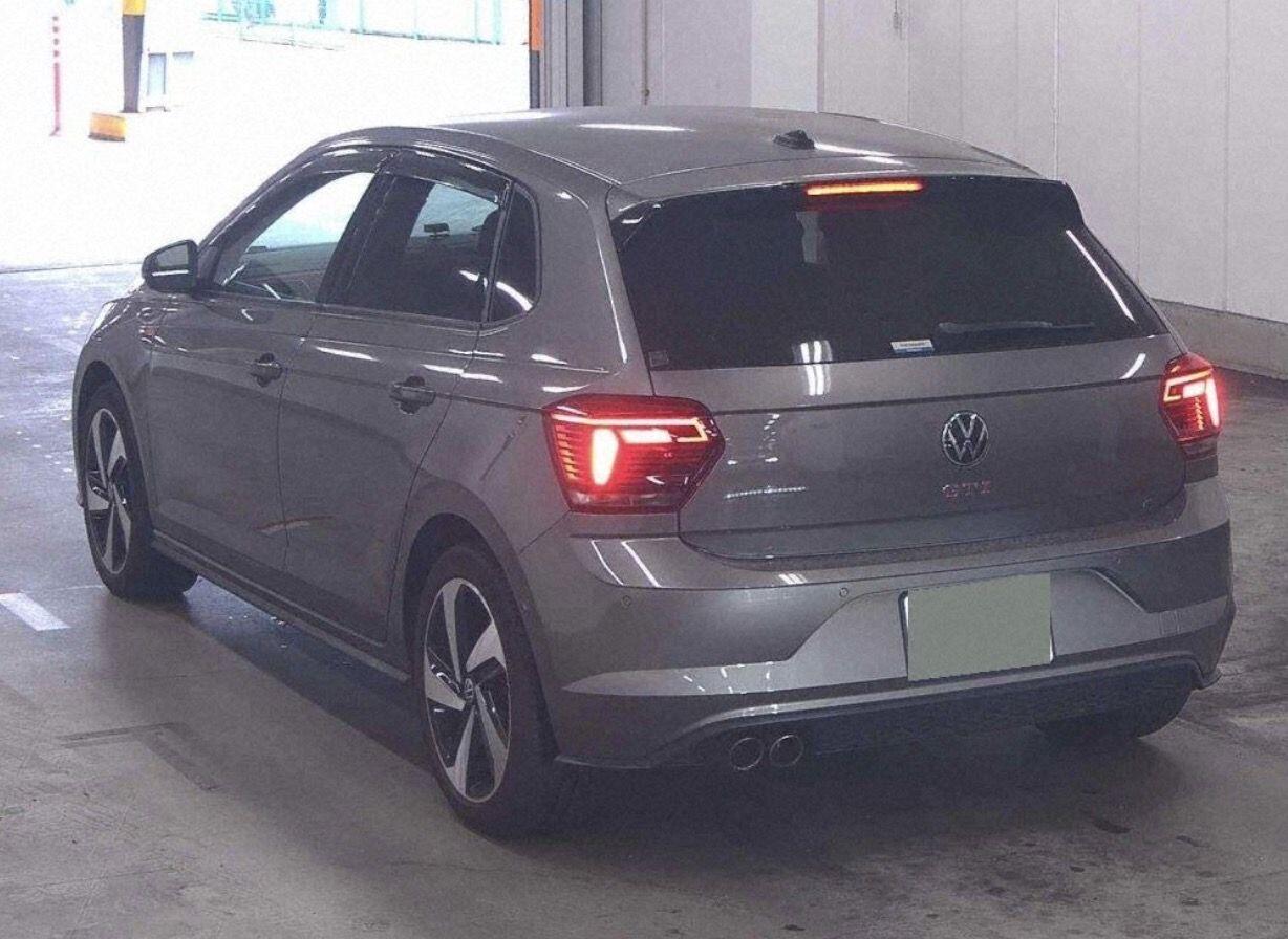 Volkswagen Polo view 3