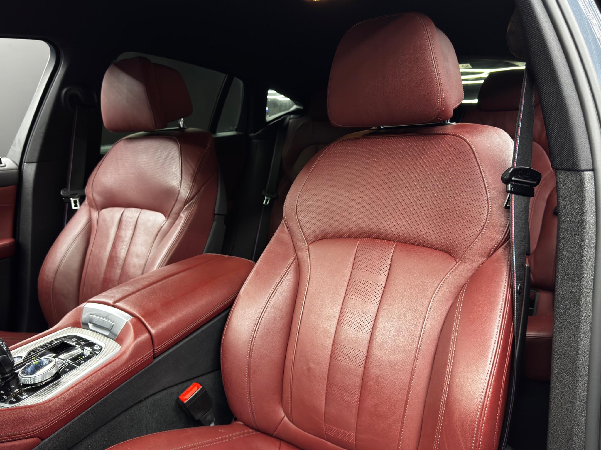 BMW X6 view 14