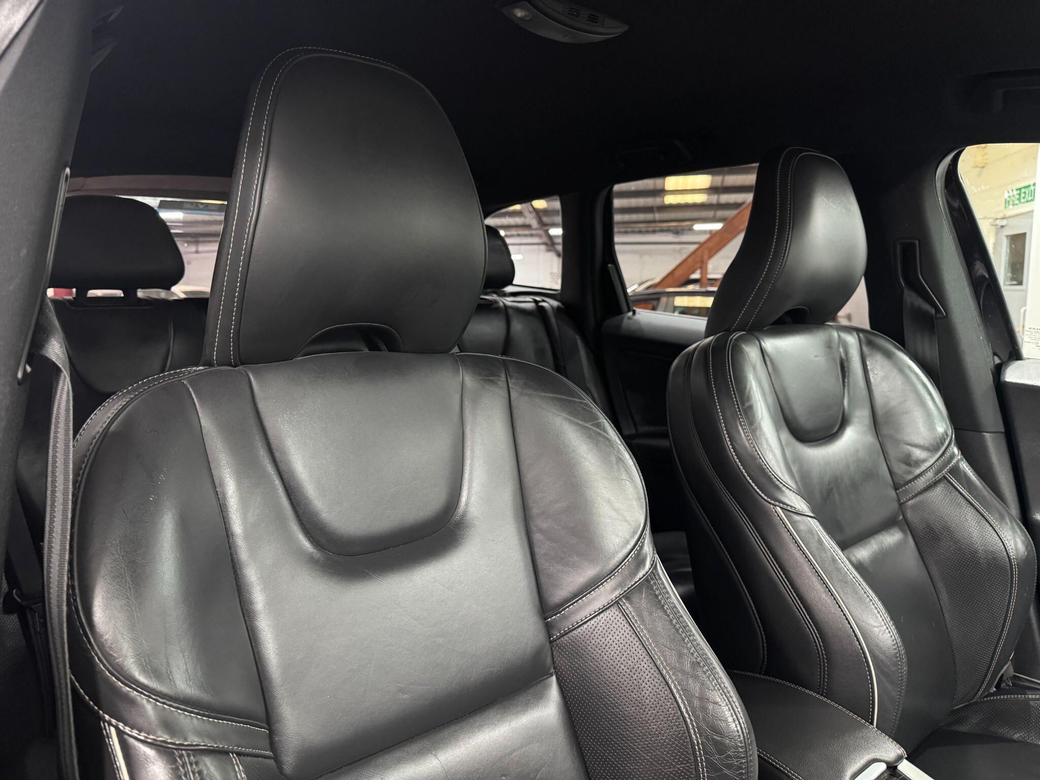 Volvo XC60 view 25