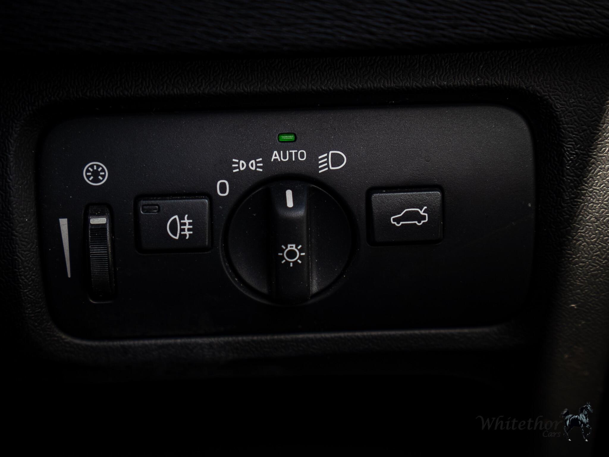 Volvo V40 view 30