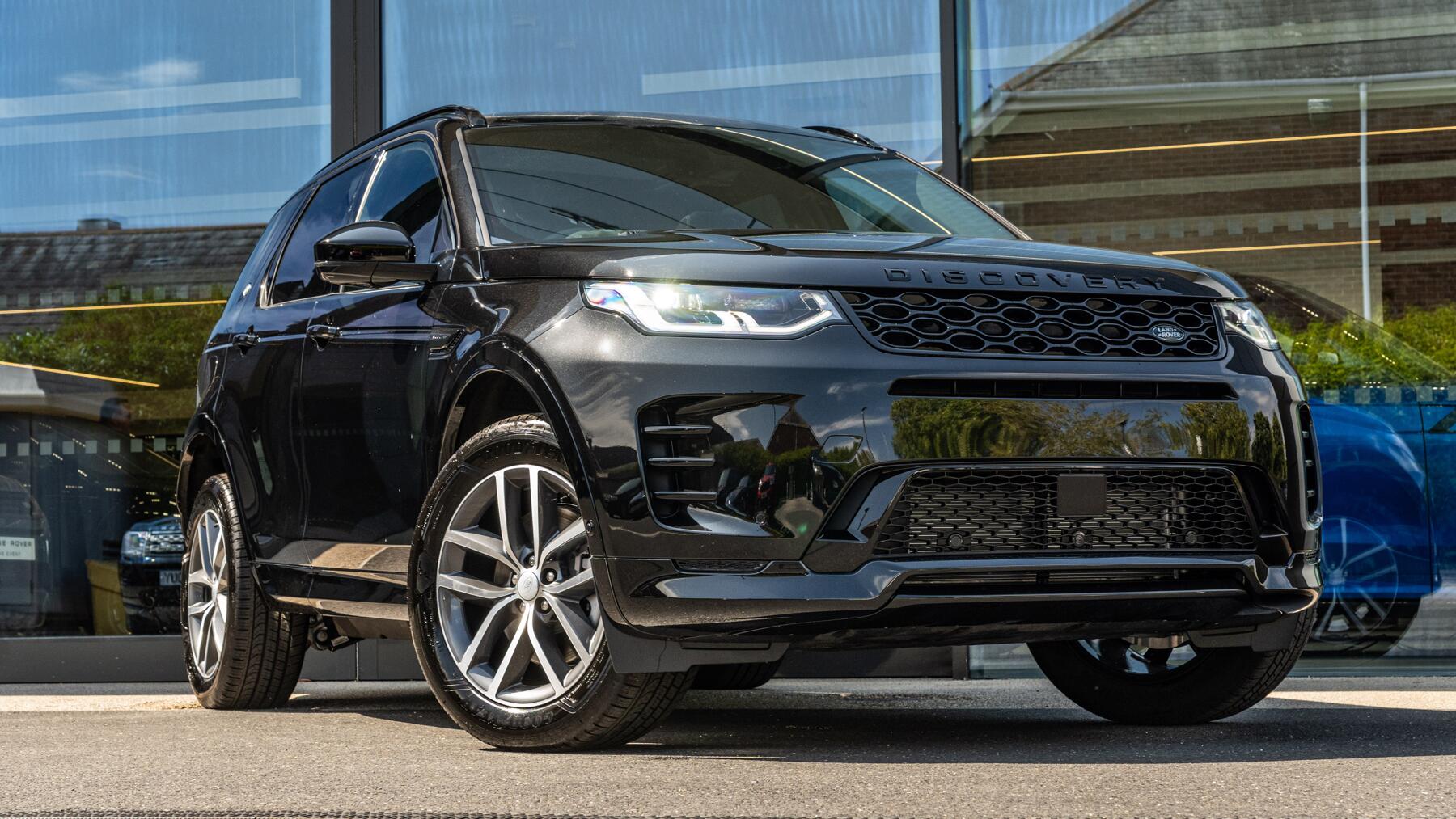 Land Rover Discovery Sport view 28