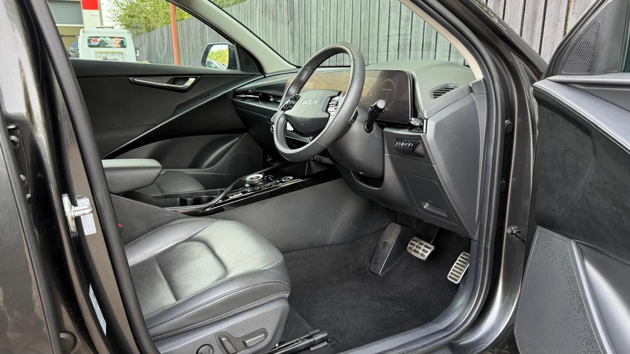 Kia Niro view 22