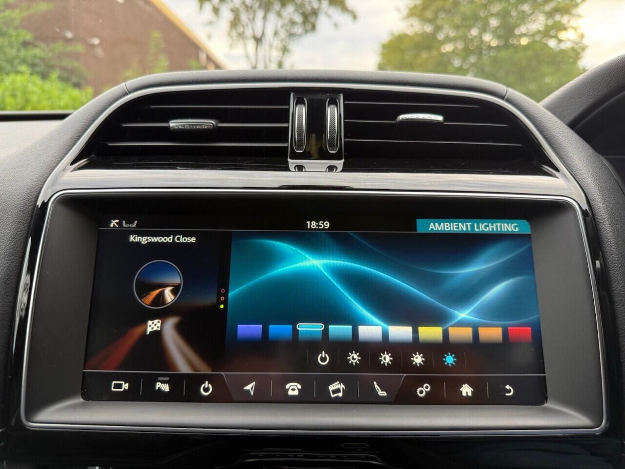 Jaguar F-Pace view 18