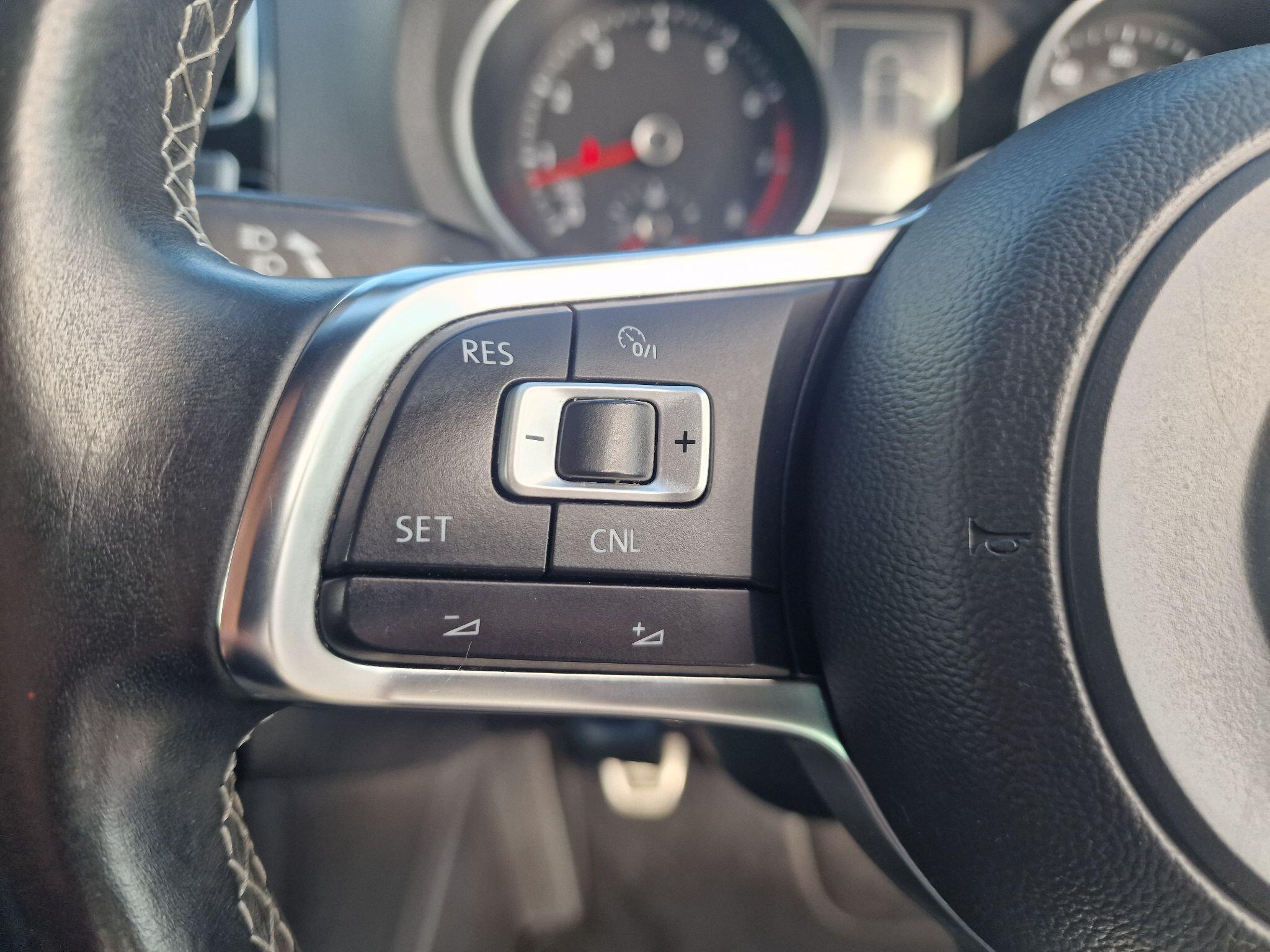 Volkswagen Polo view 30