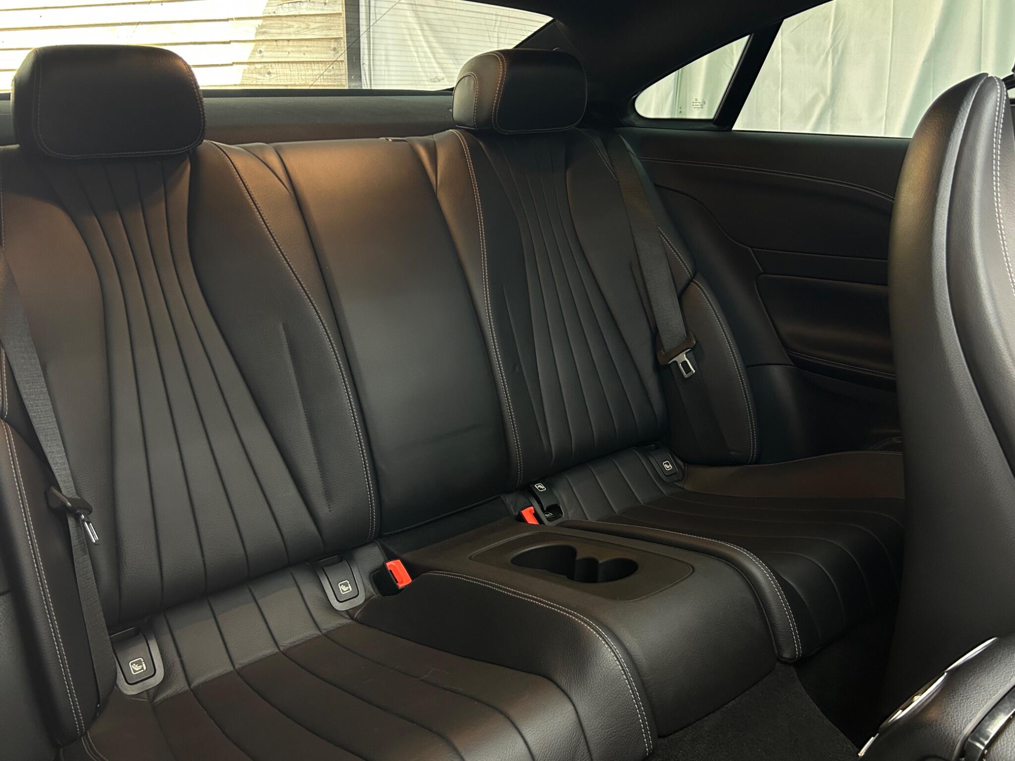 Mercedes-Benz E Class view 22