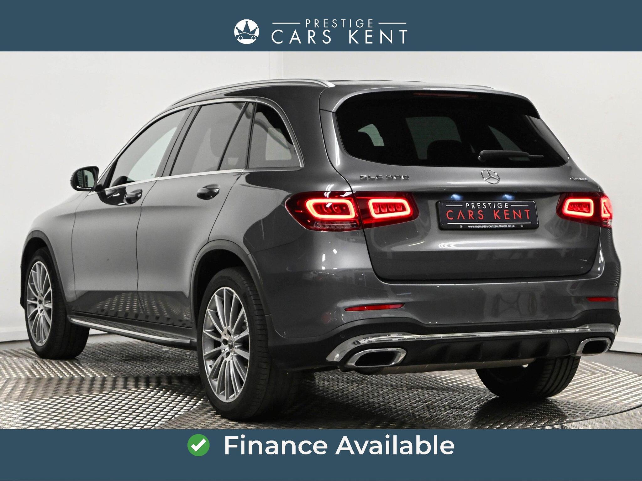 Mercedes-Benz GLC view 3