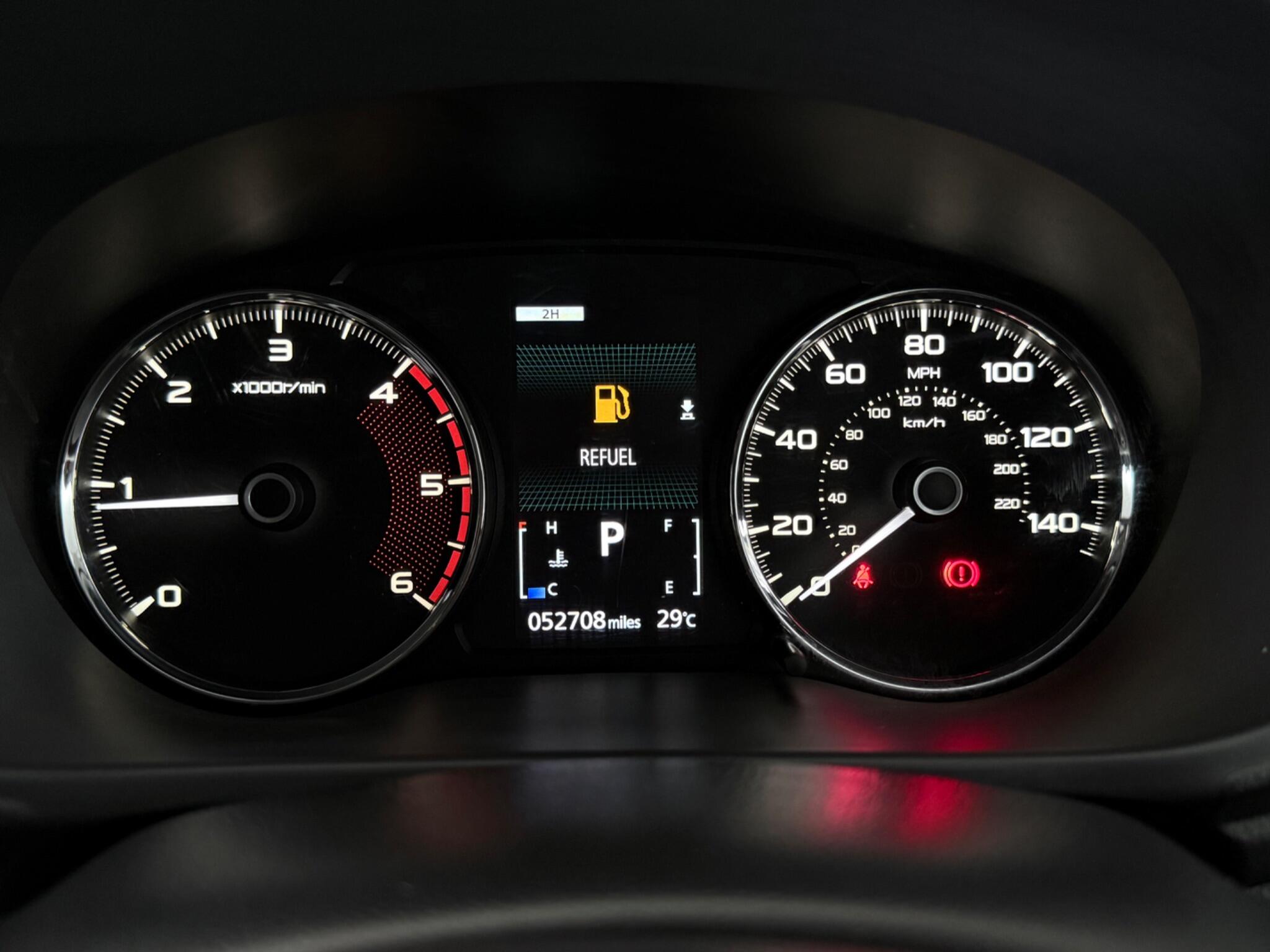 Mitsubishi Shogun Sport view 15