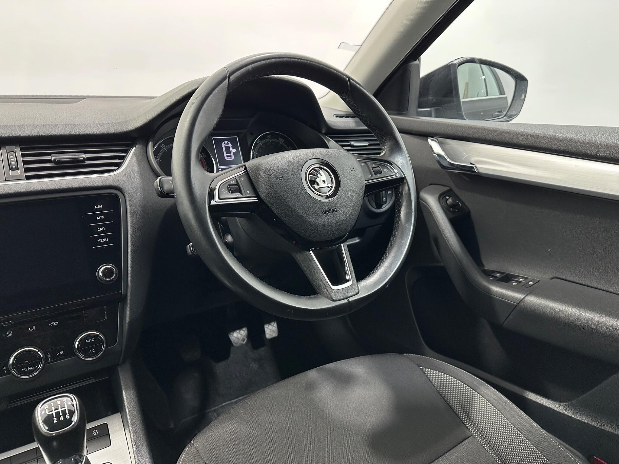 Skoda Octavia view 12