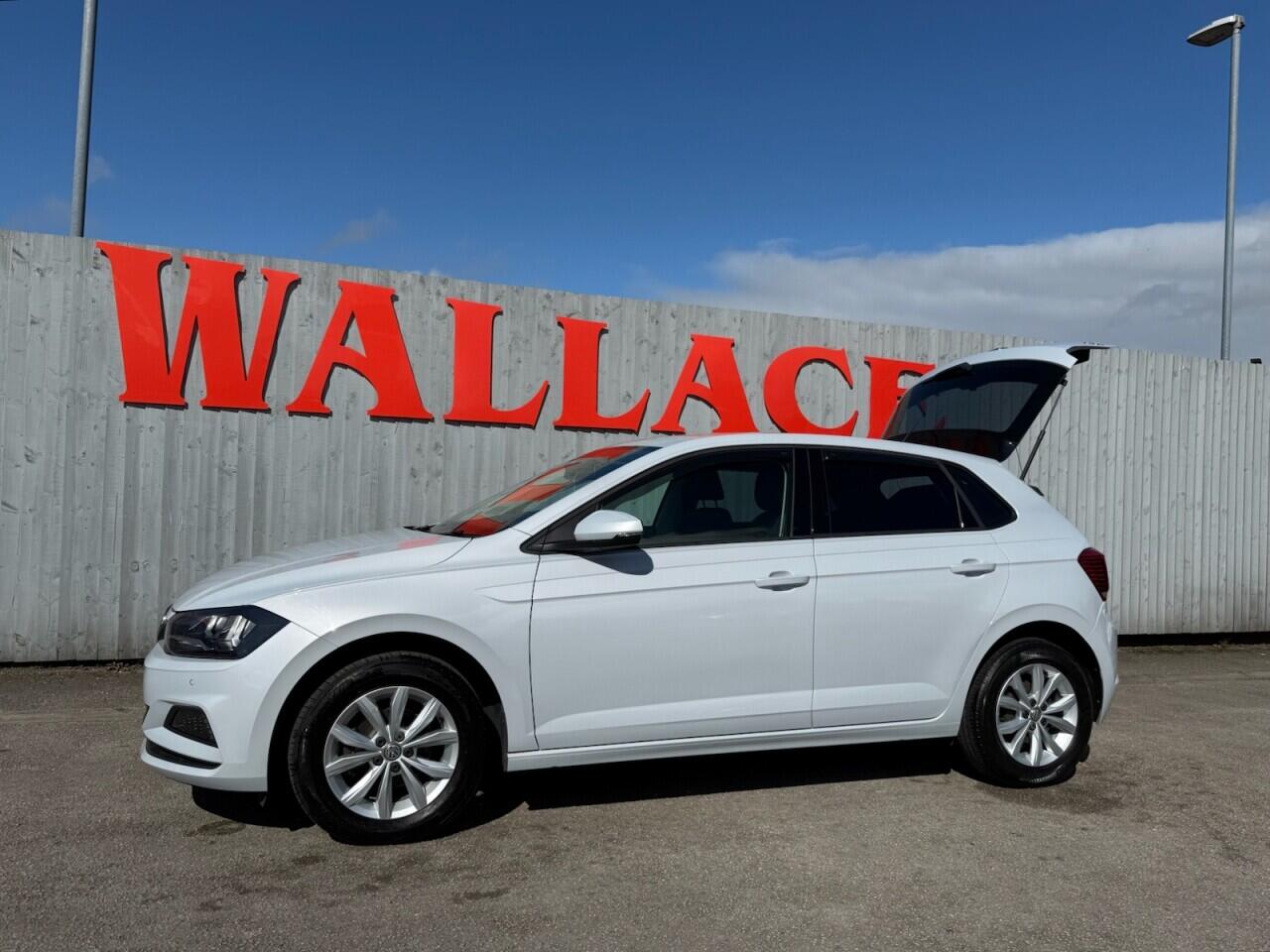 Volkswagen Polo view 12
