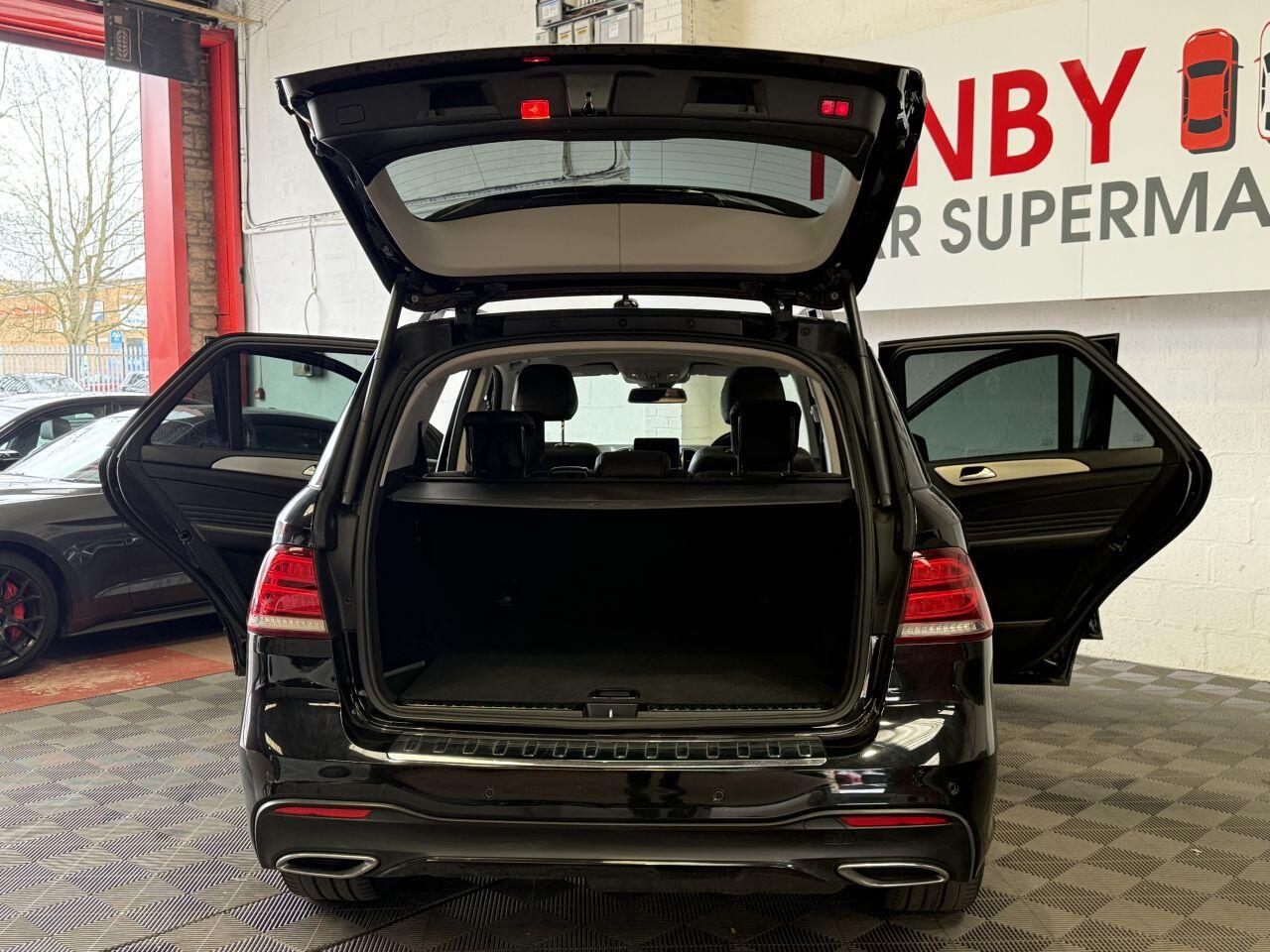 Mercedes-Benz Gle view 14