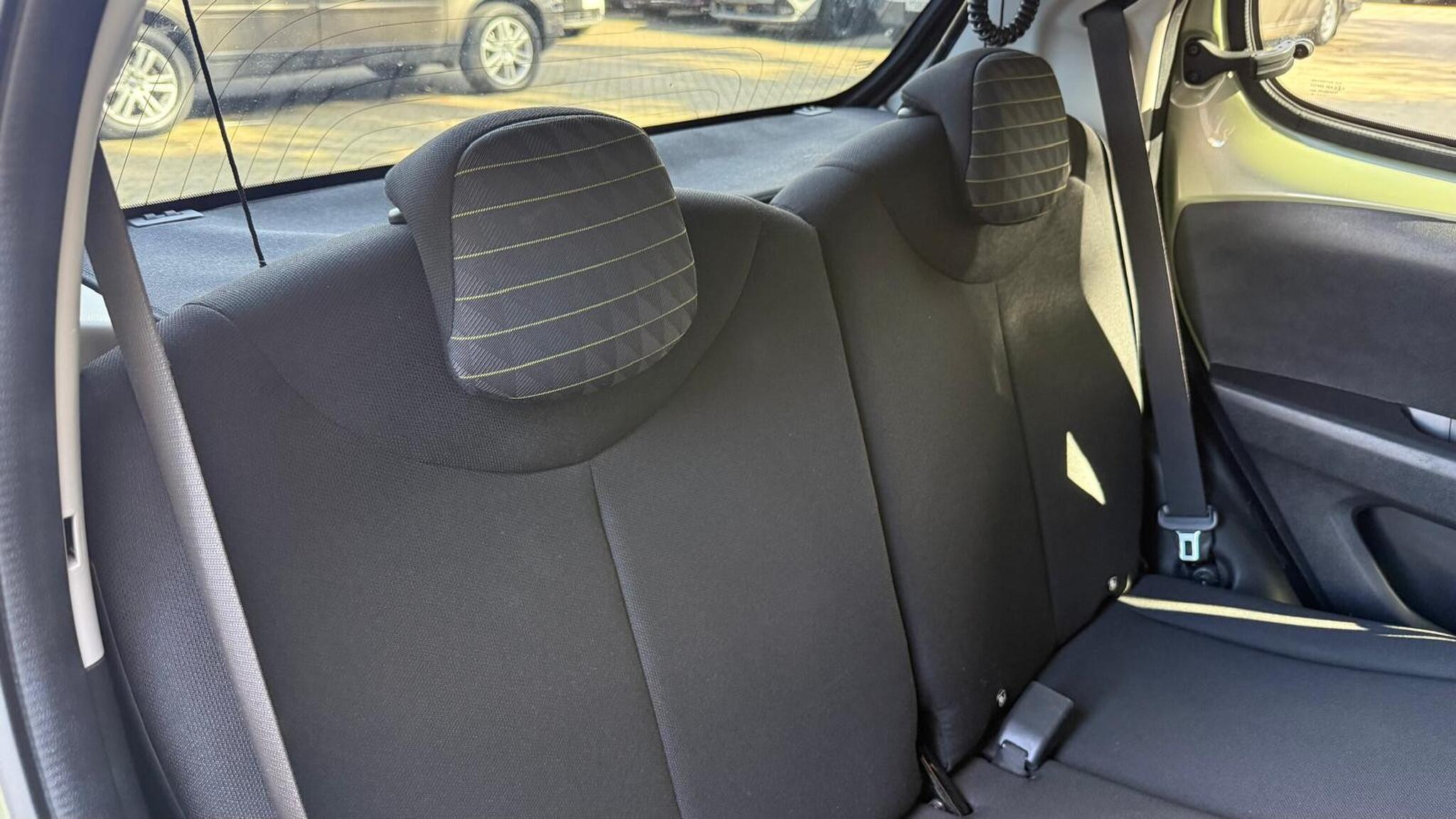 Peugeot 108 view 26