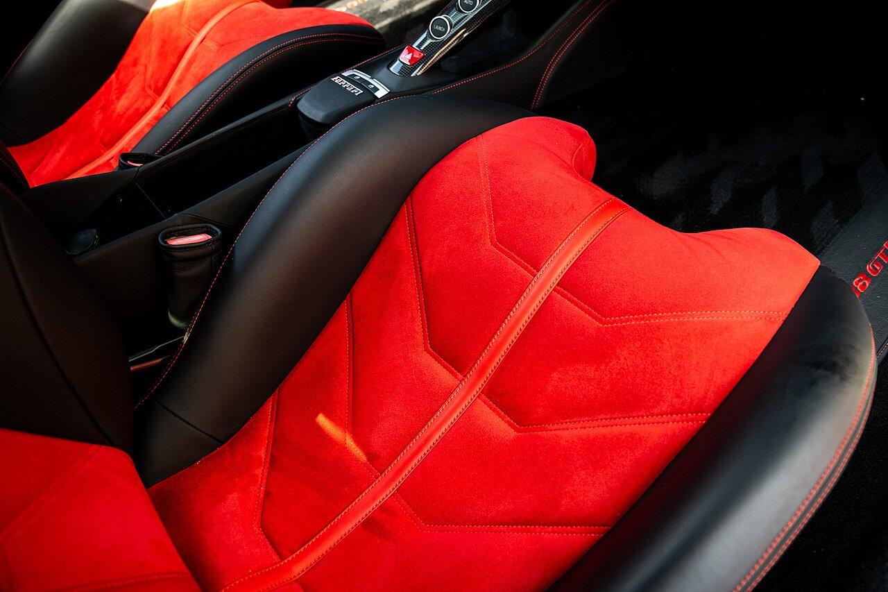 Ferrari 488 view 44