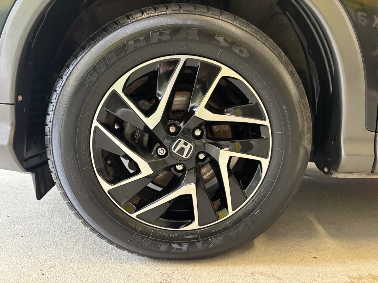 Honda CR-V view 9