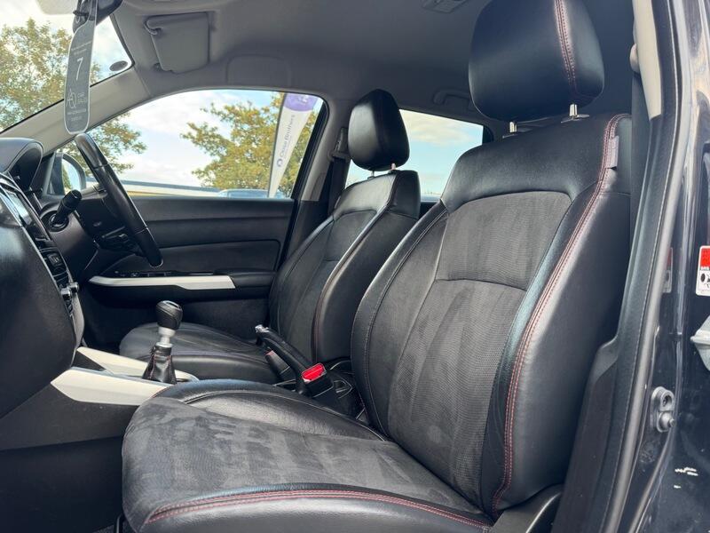 Suzuki Vitara view 18