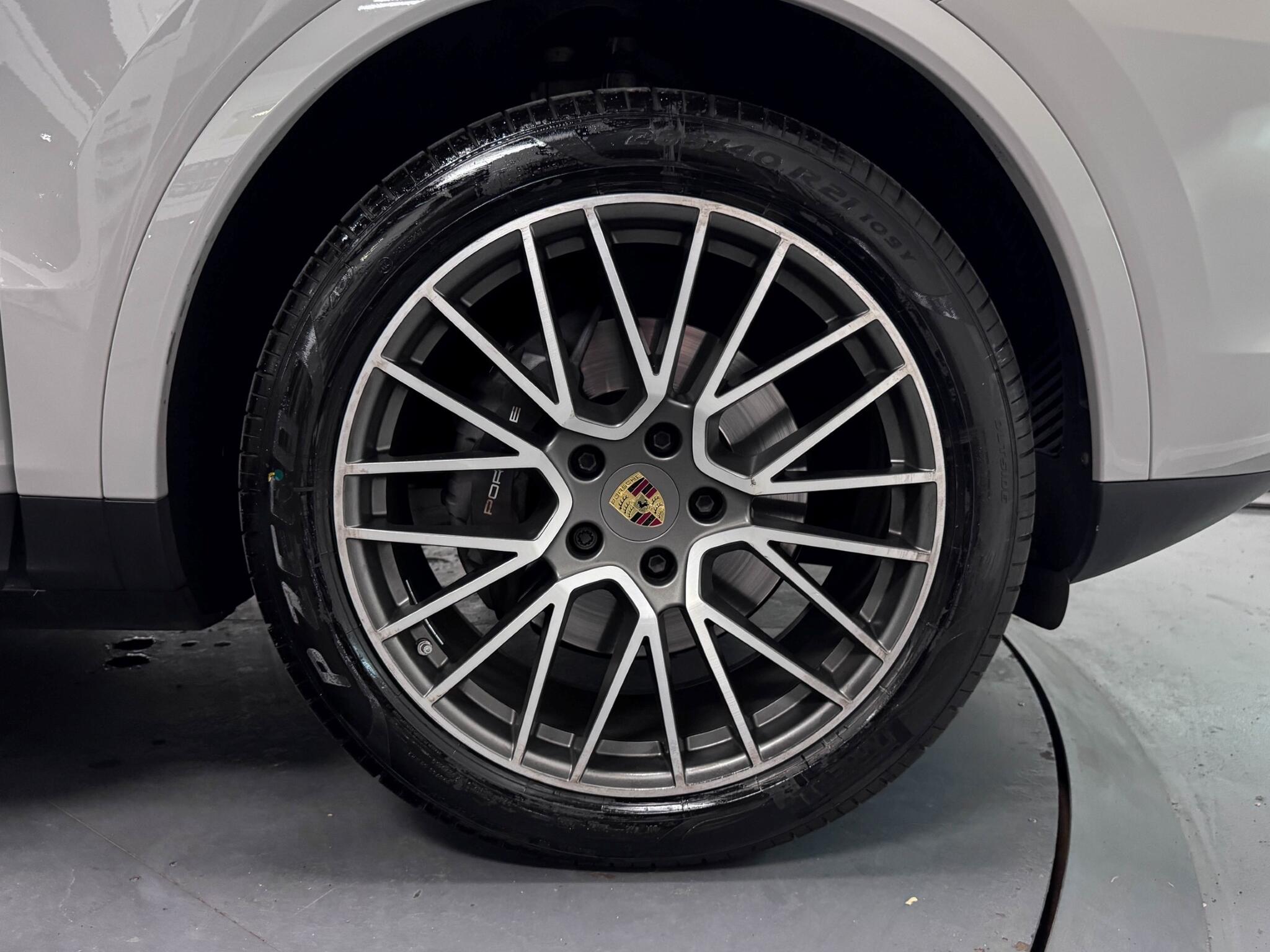Porsche Cayenne view 68