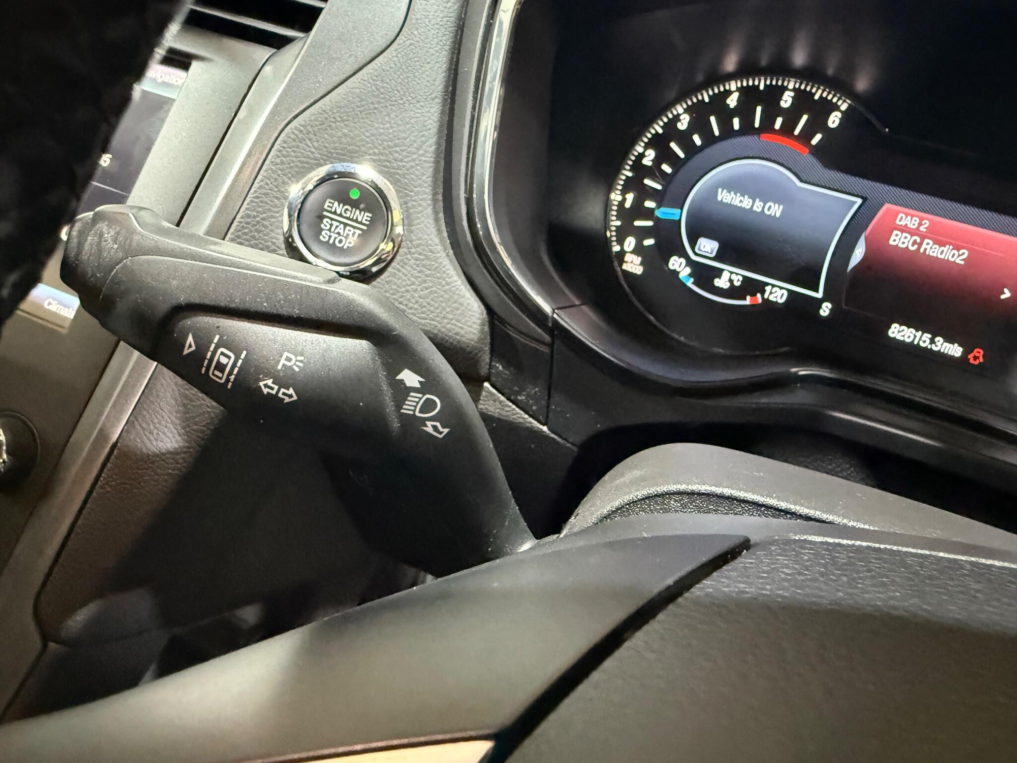 Ford Mondeo view 27