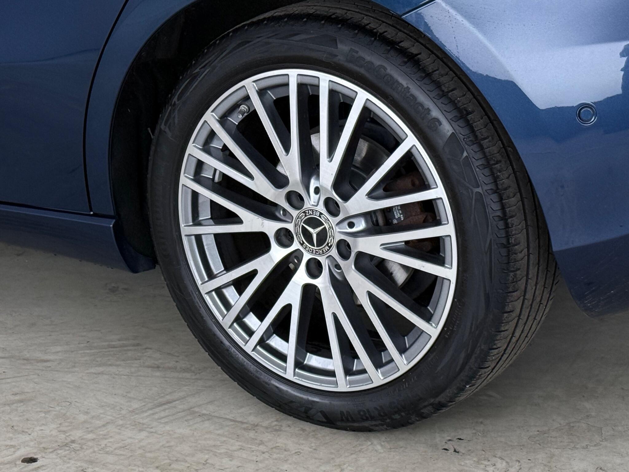 Mercedes-Benz A-Class view 9