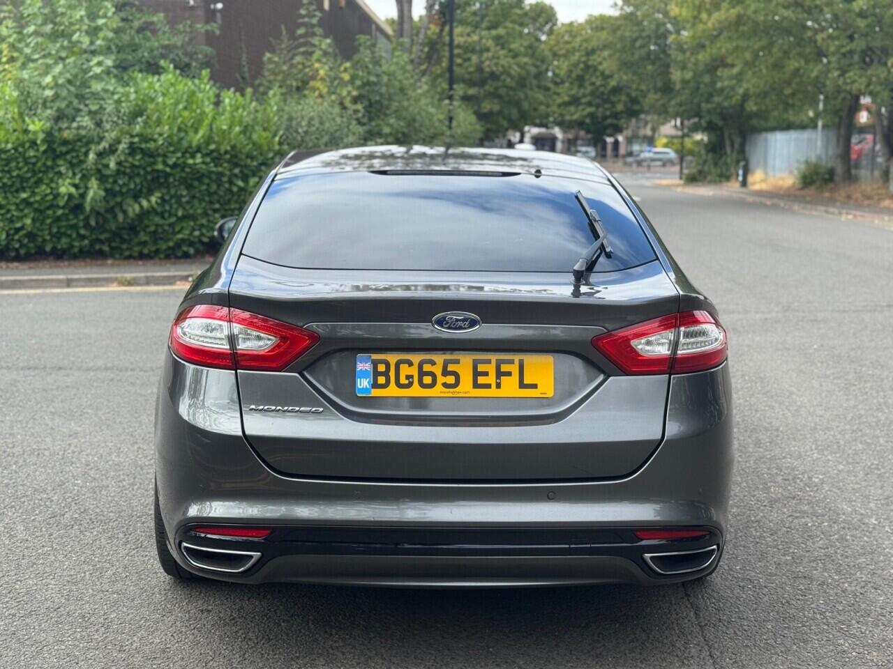 Ford Mondeo view 6