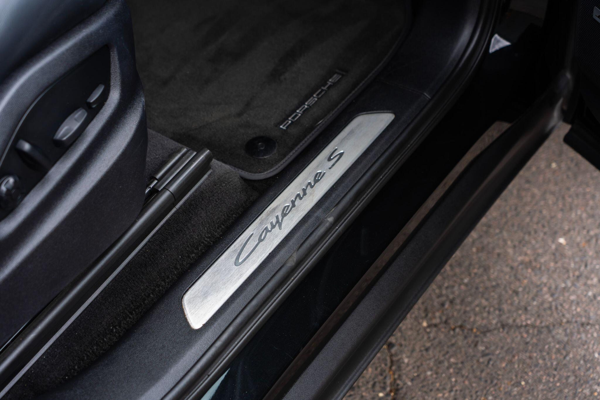 Porsche Cayenne view 84
