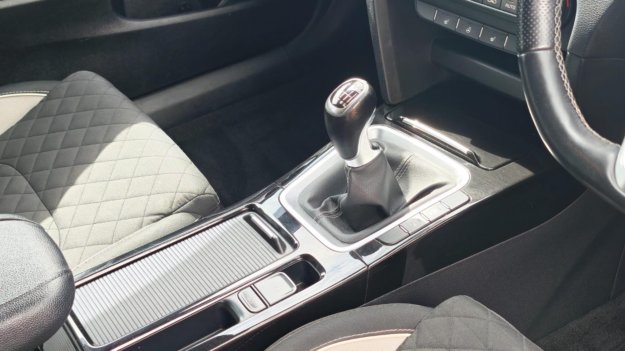 Kia Proceed view 17