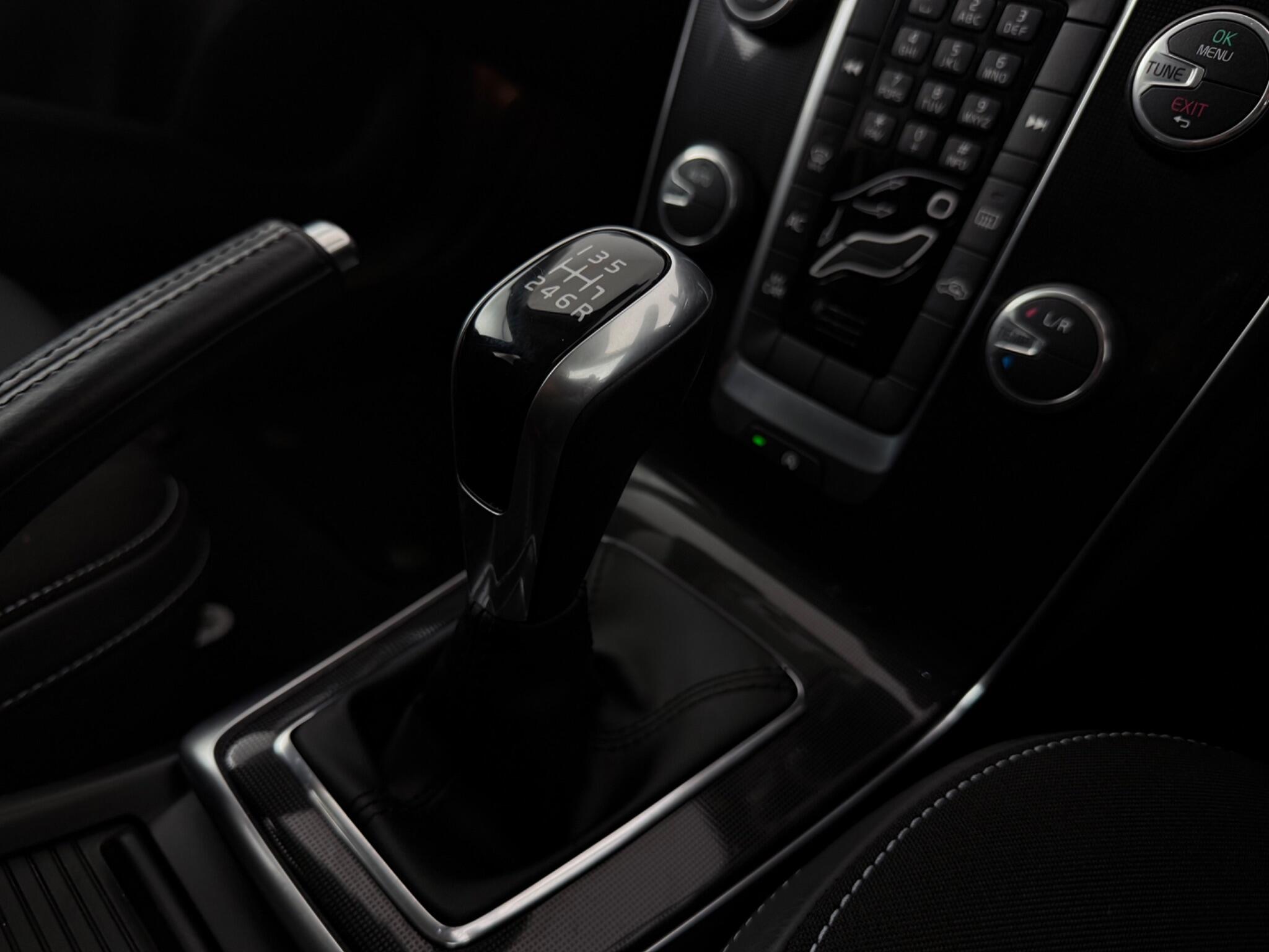 Volvo V40 view 19