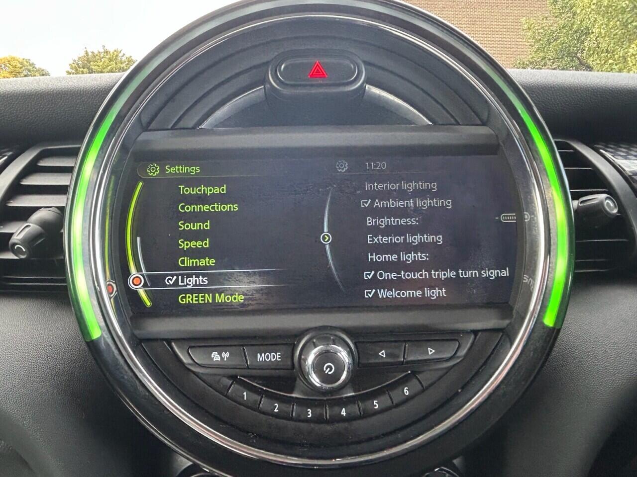 Mini Hatch view 34