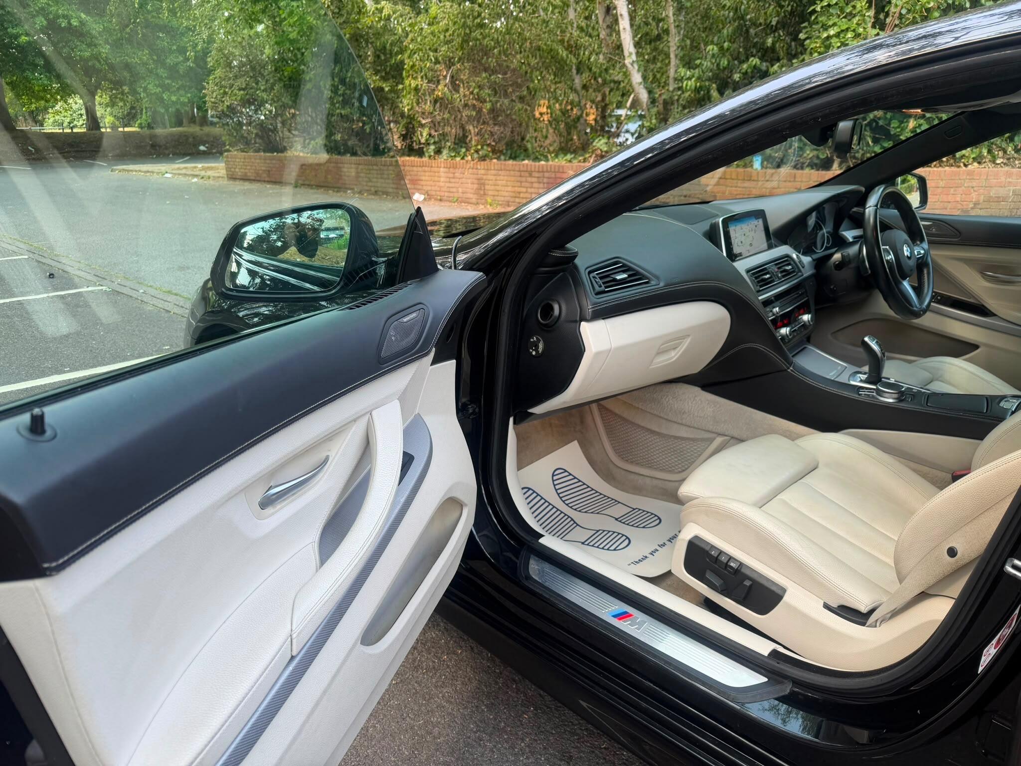 BMW 6 Series view 16