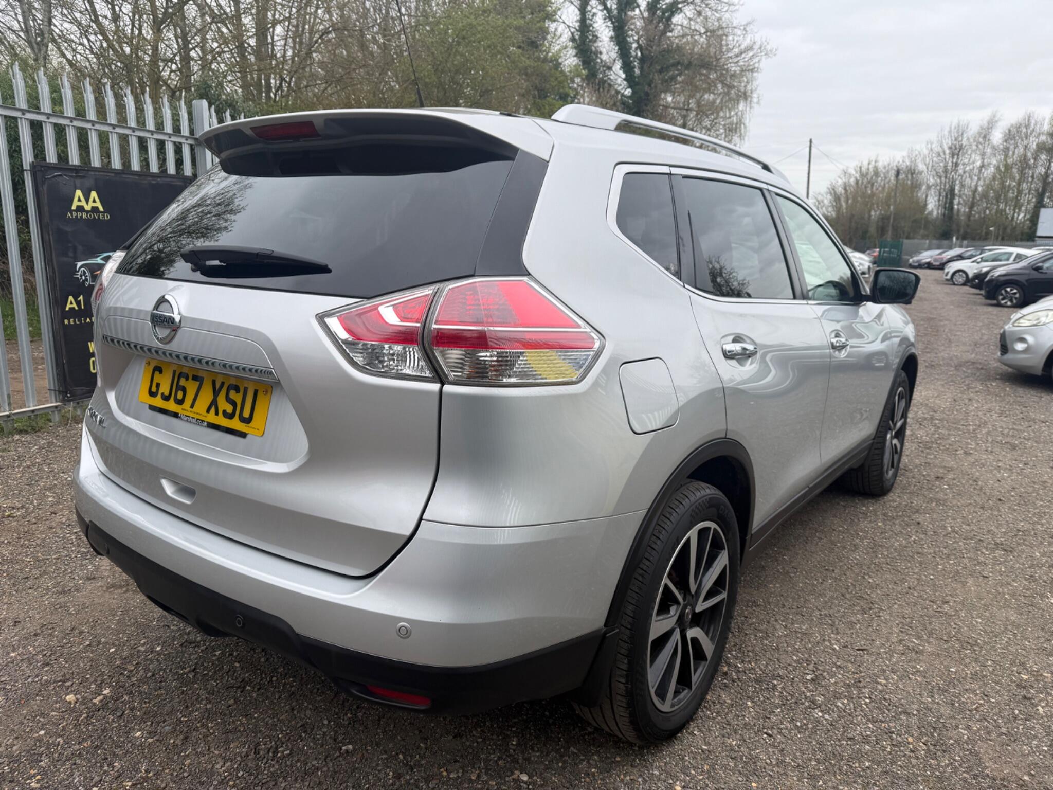 2017 Nissan X-Trail image 9