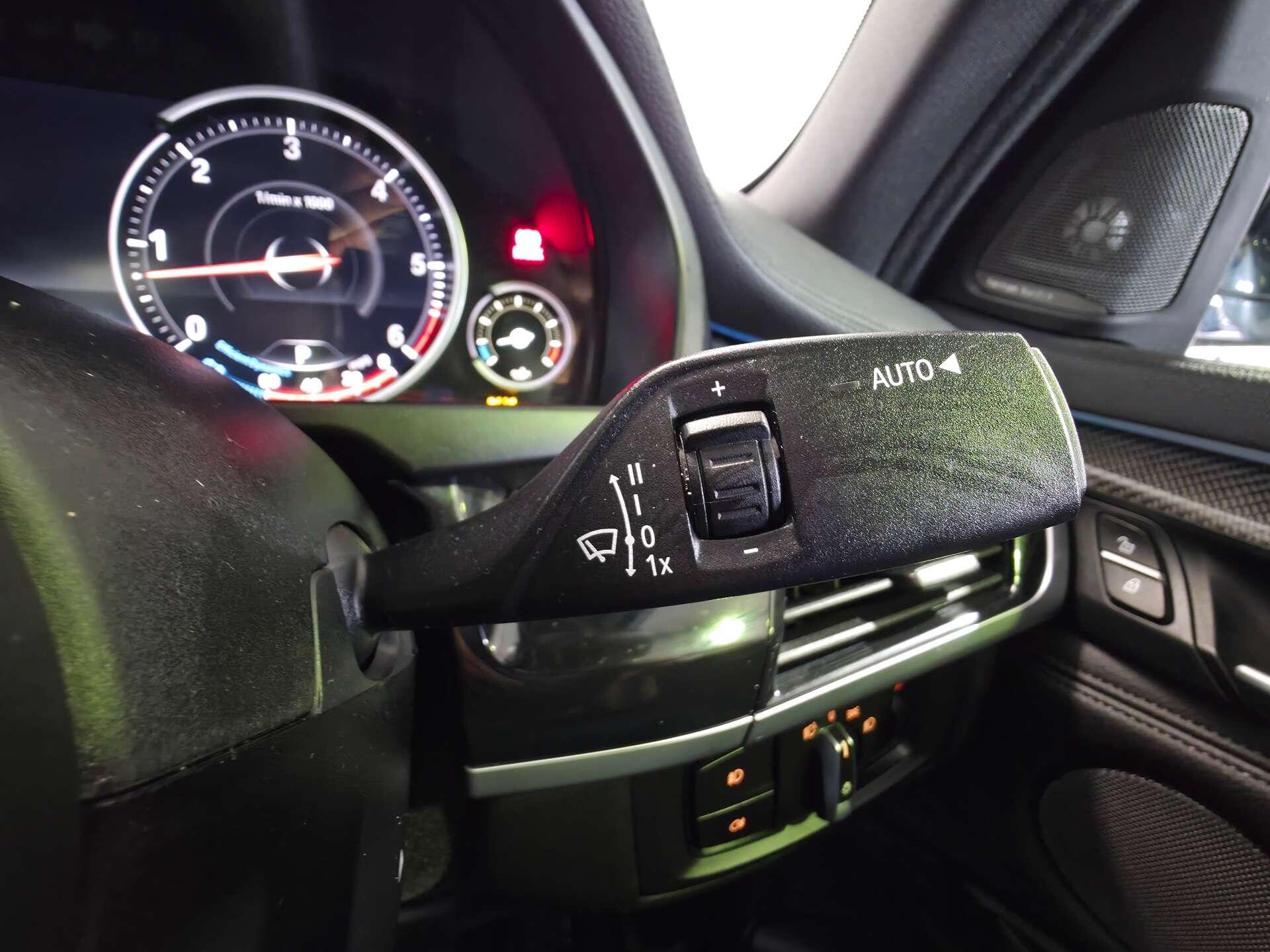 BMW X6 view 36