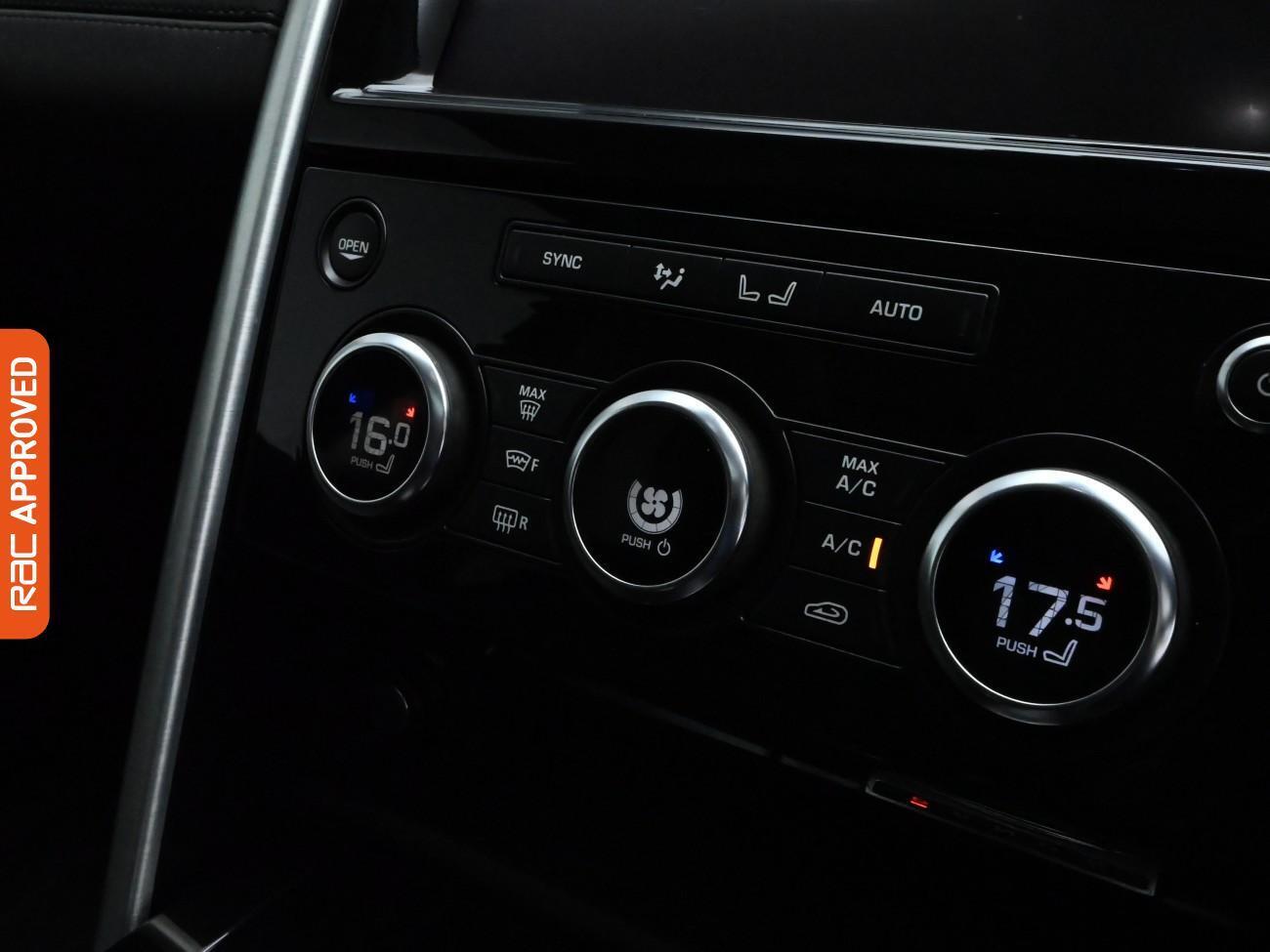 Land Rover Discovery view 16