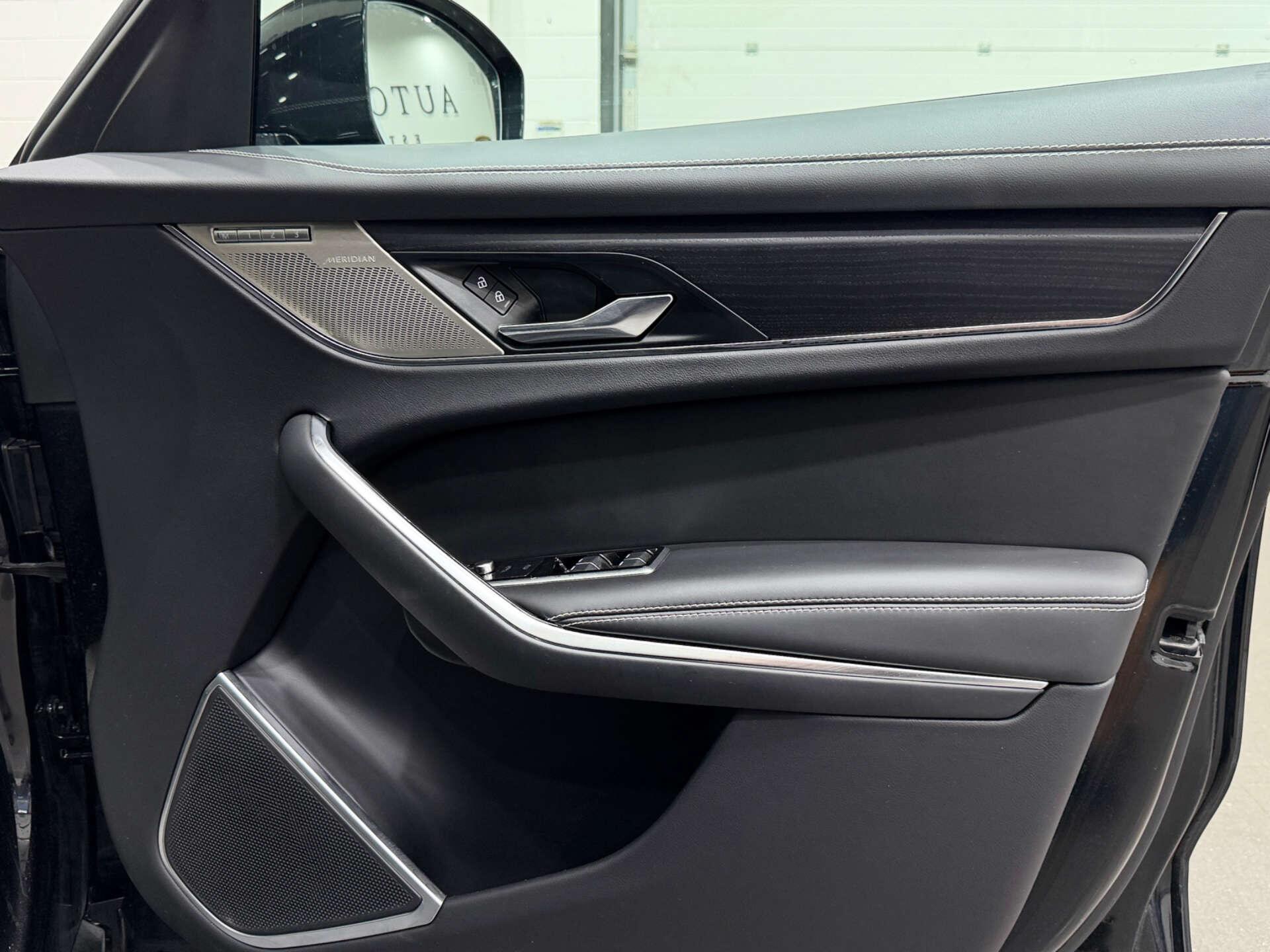 Jaguar F-Pace view 30