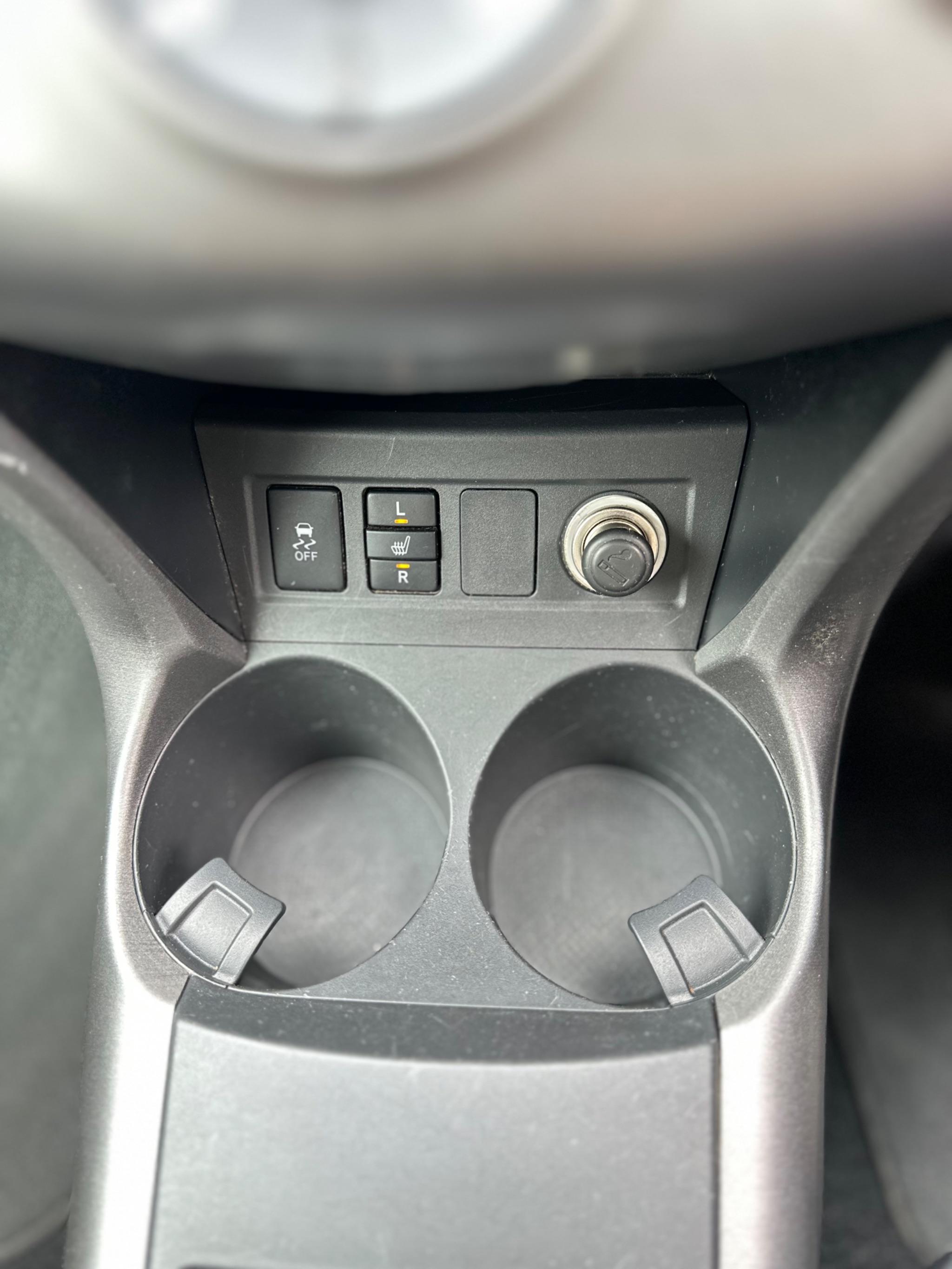 2010 Toyota RAV4 image 31