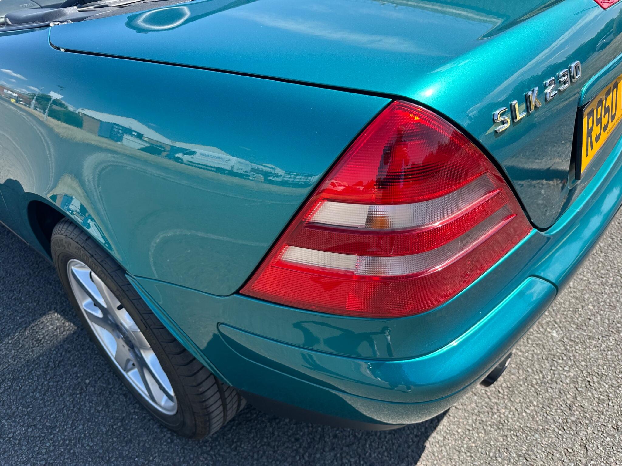 Mercedes-Benz SLK view 52