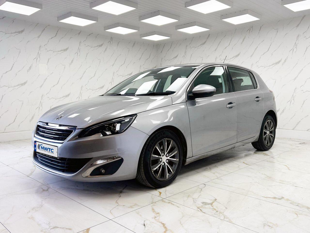 Peugeot 308 view 7