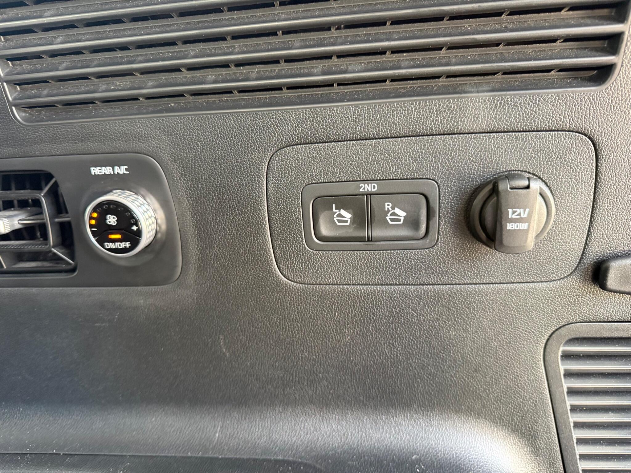 Kia Sorento view 16