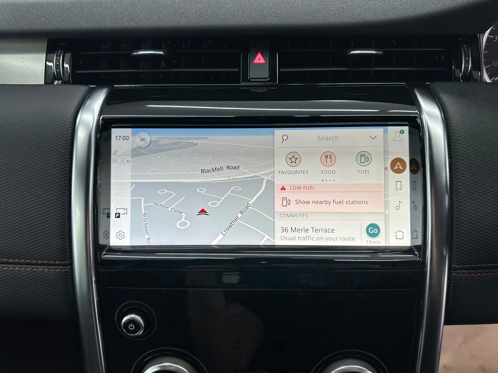 Land Rover Discovery Sport view 32