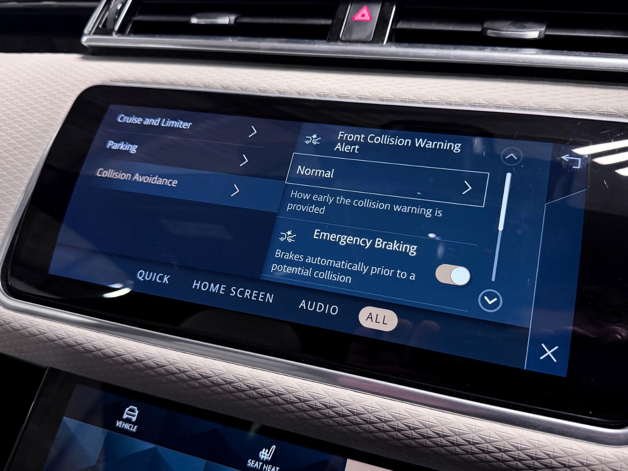 Land Rover Range Rover Velar view 67
