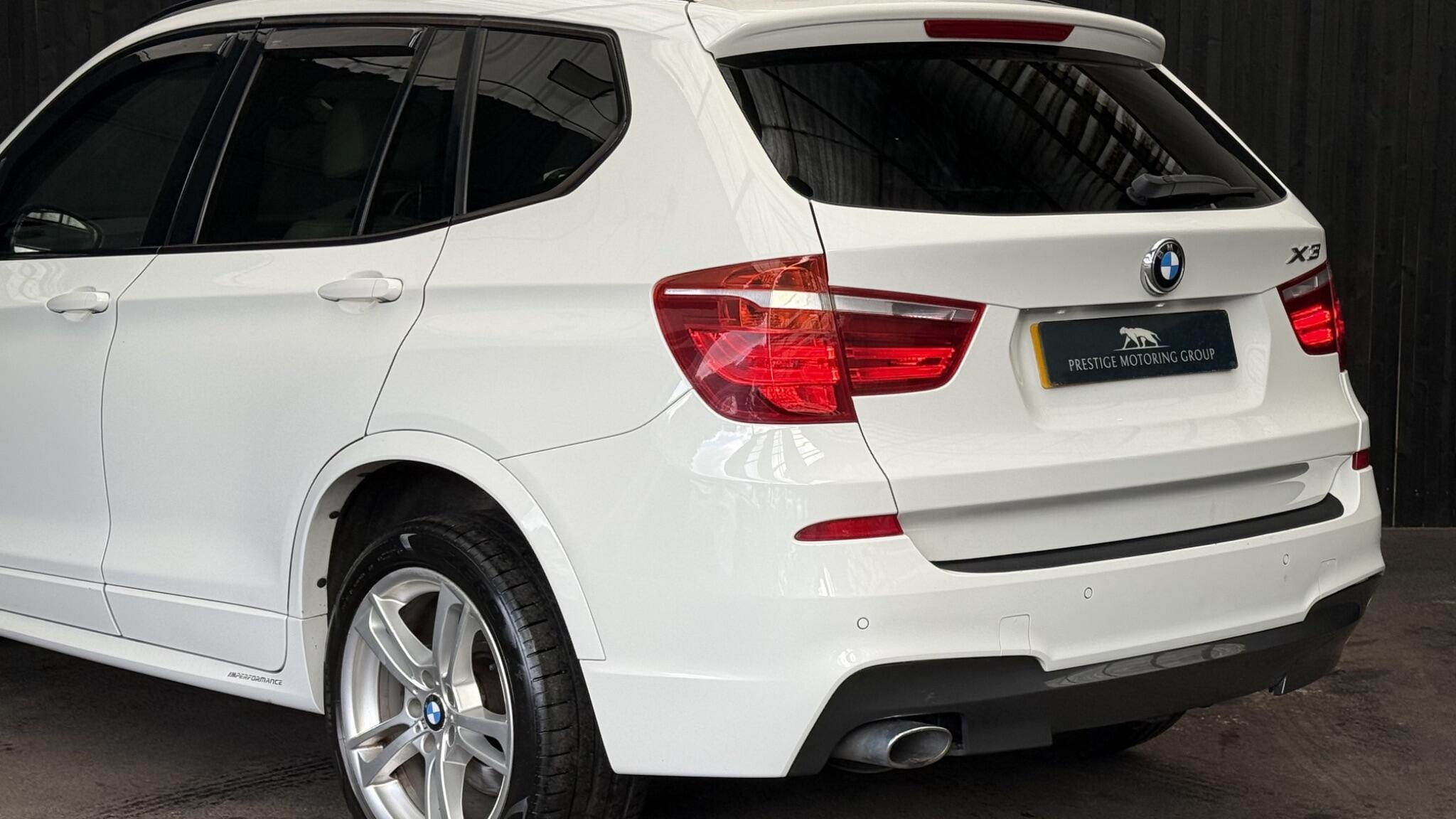 BMW X3 view 18
