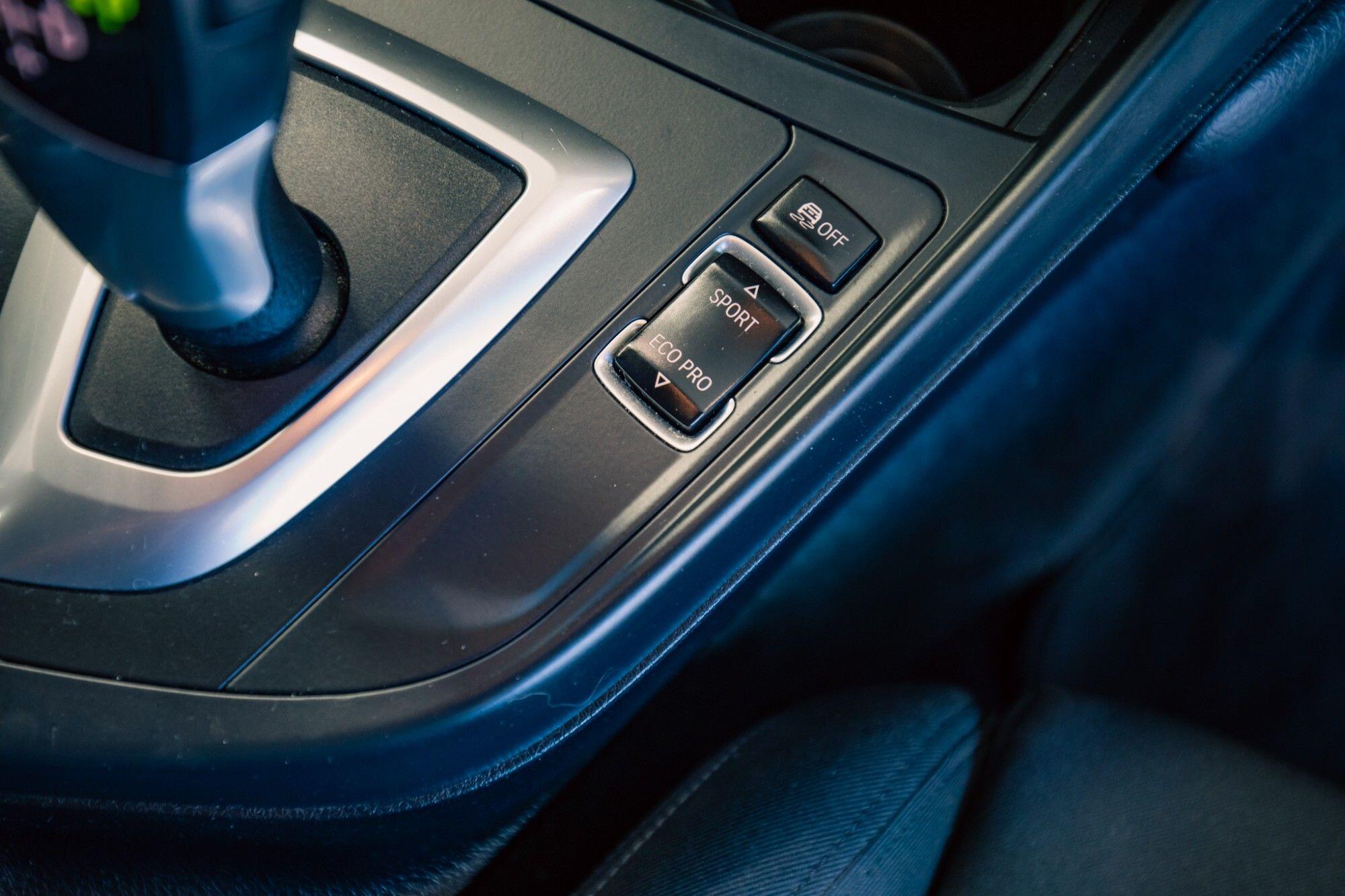 BMW 1 Series view 21