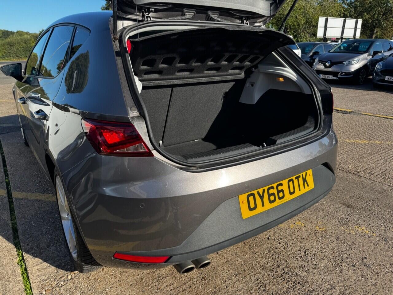 Seat Leon view 23