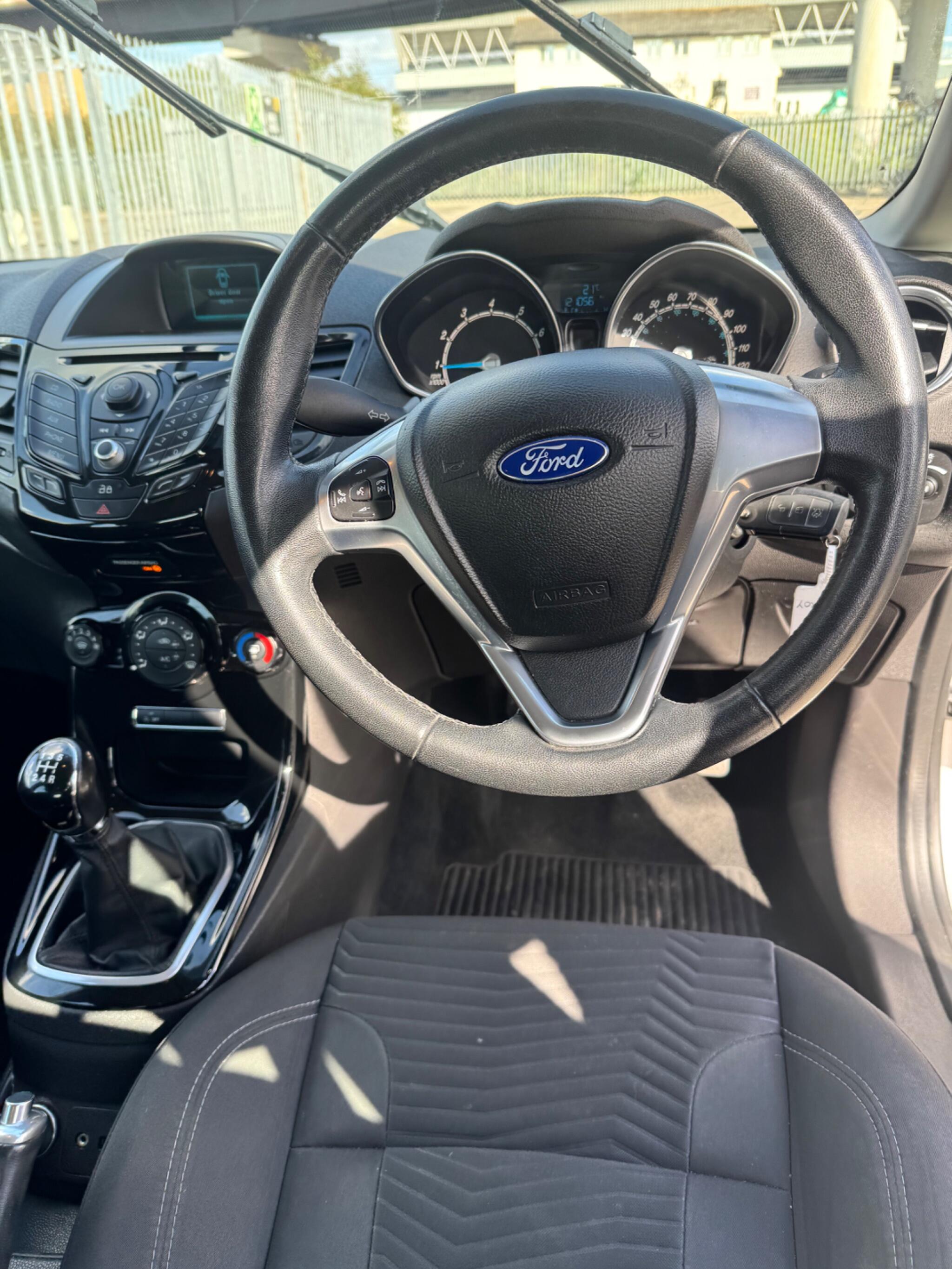 Ford Fiesta view 44