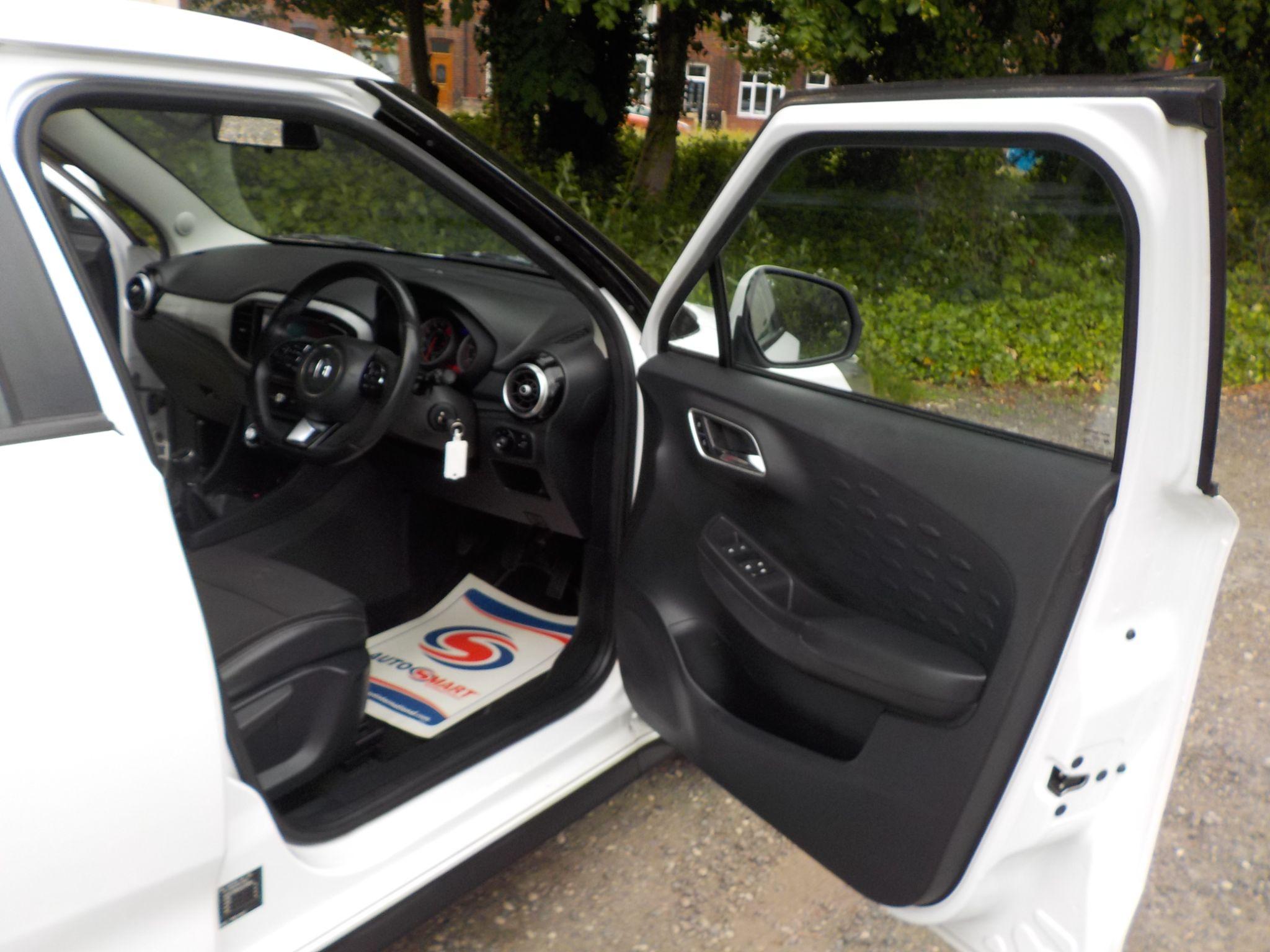 MG MG3 1.5 VTi-TECH Exclusive Euro 6 (s/s) 5dr