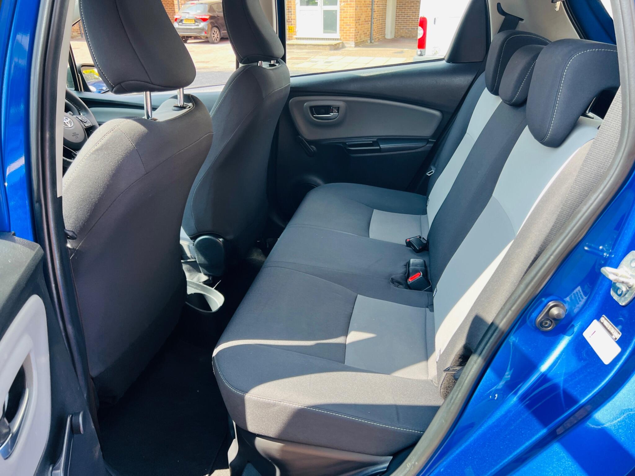 Toyota Yaris view 42