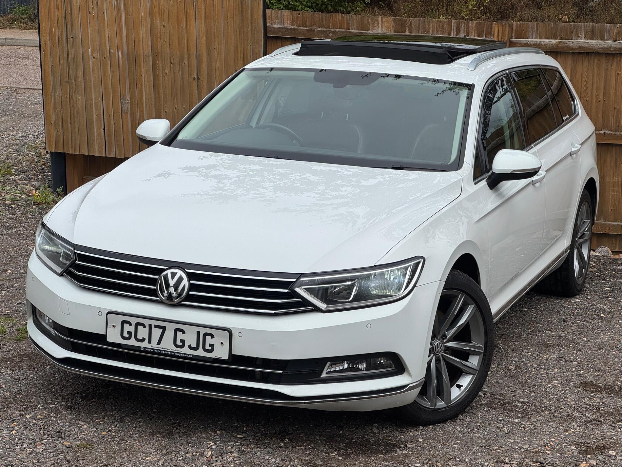 Volkswagen Passat view 3